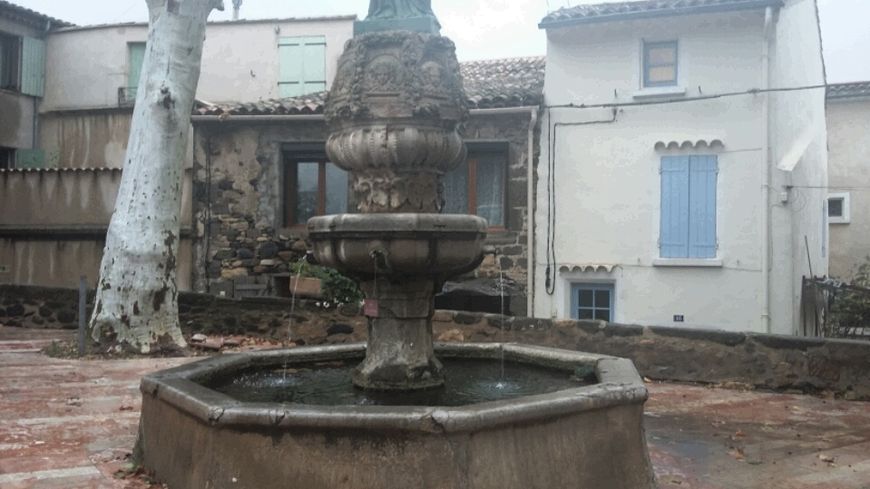 La fontaine du village