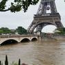 La Tour Eiffel sous l'eau, juin 2016